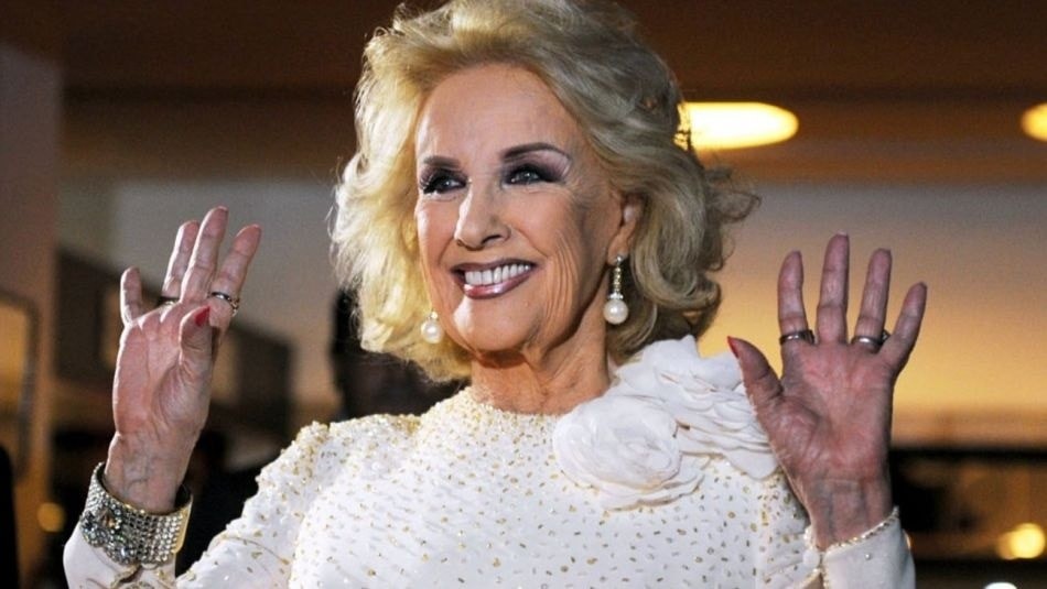 MIRTHA LEGRAND CELEBRA UN NUEVO CUMPLEAÑOS 