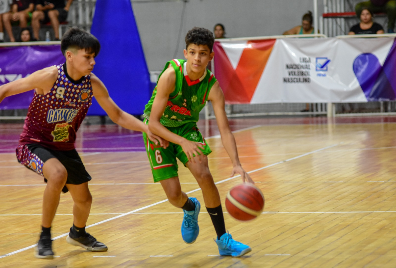 LA RIOJA  NO TUVO PROBLEMAS EN SU DEBÚT Y ARRAZÓ CON CATAMARCA EN EL ARGENTINO U15  