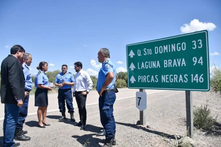 EL MINISTRO ZÁRATE REALIZÓ UNA VISITA DE TRABAJO EN VINCHINA