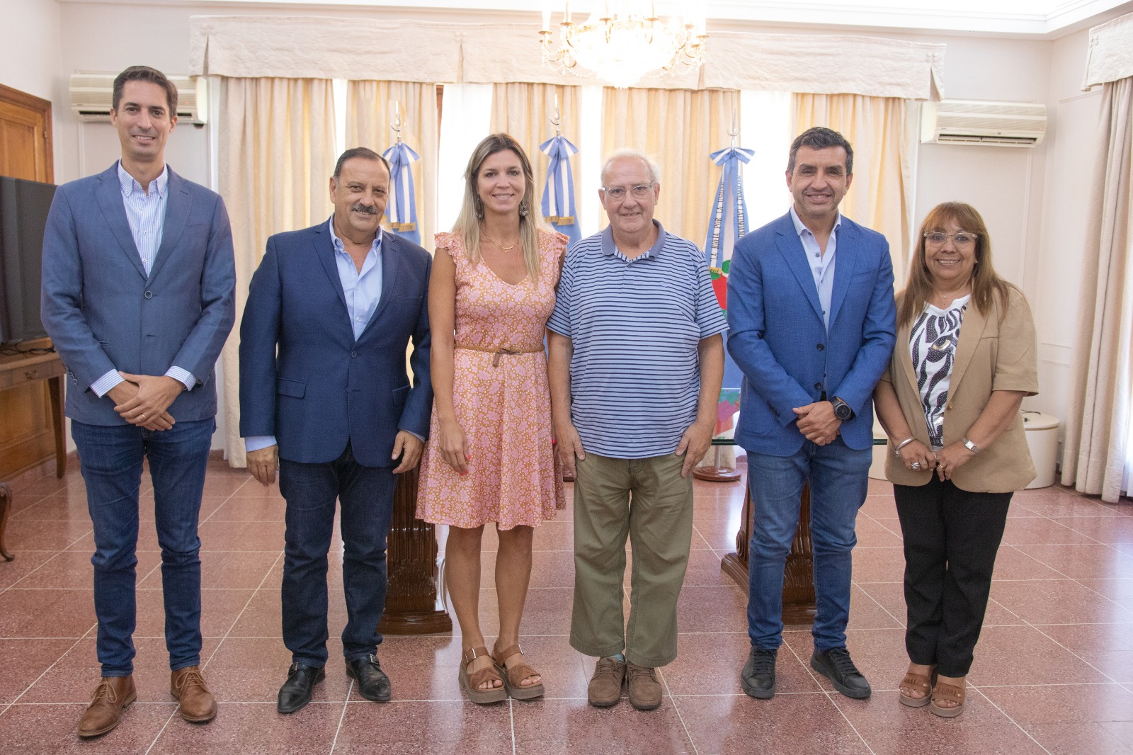 EL GOBERNADOR RICARDO QUINTELA SE REUNIÓ CON AUTORIDADES DE LA FUNDACIÓN PAMPA  ENERGÍA