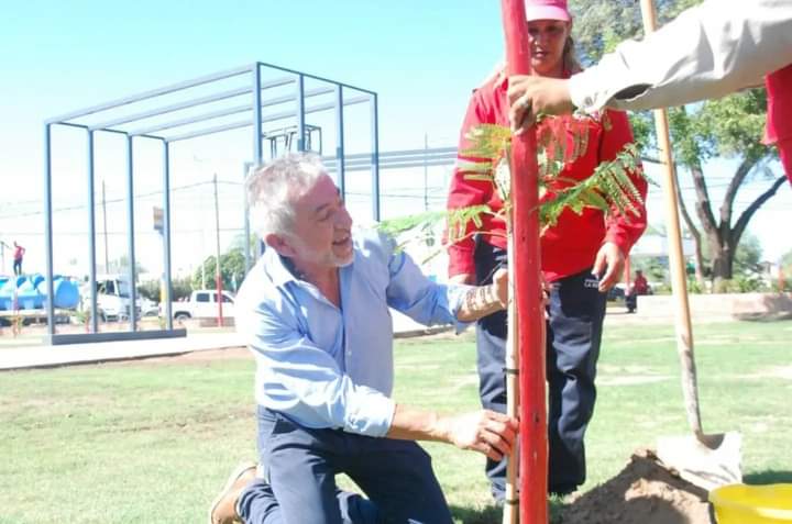 ARMANDO MOLINA VISITÓ EL PARQUE NORTE ANTE SU INMINENTE INAUGURACIÓN