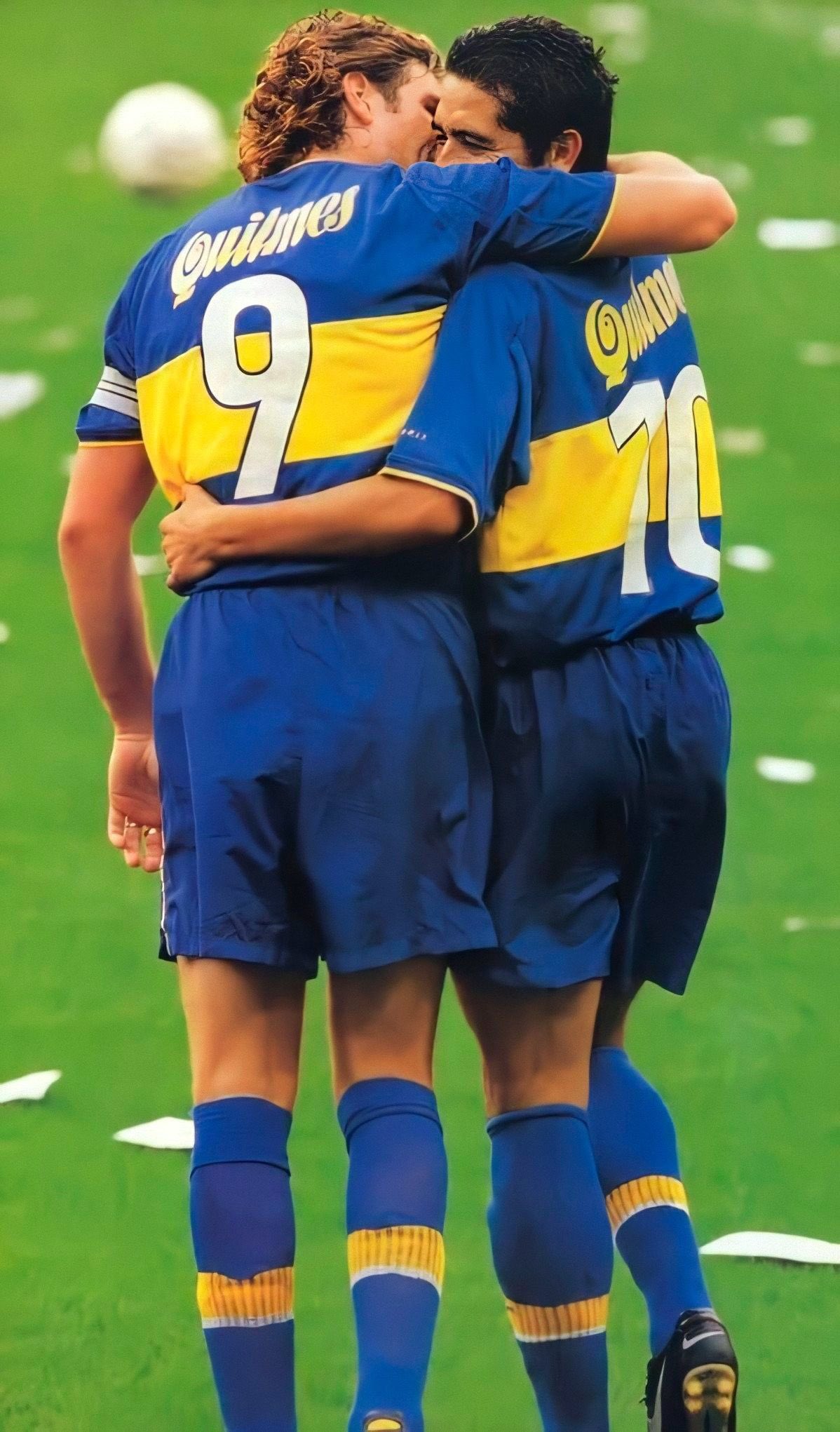 RIQUELME Y PALERMO VUELVEN A JUGAR JUNTOS DESPUÉS DE 12 AÑOS
