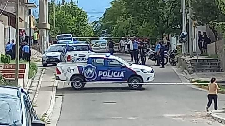 UN HOMBRE COMETIÓ UN BRUTAL FEMICIDIO Y  SE SUICIDÓ