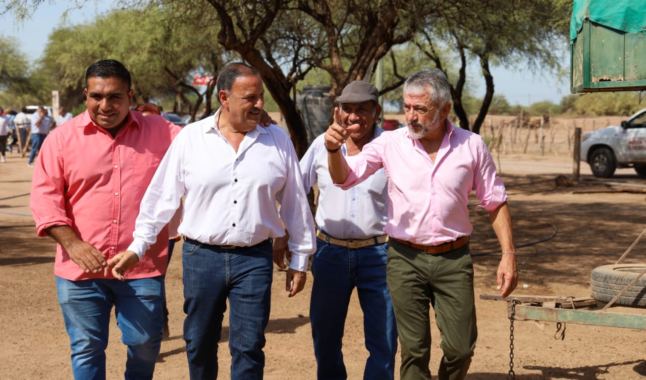 EL GOBERNADOR RICARDO QUINTELA GARANTIZA SERVICIOS ESENCIALES COMO EL AGUA Y LUZ PARA LA POBLACIÓN DE LA ZONA RURAL DE CAPITAL