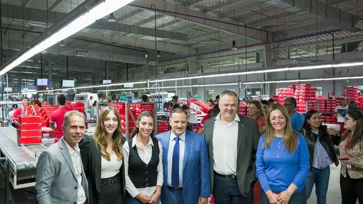 CON LA PRESENCIA DEL GOBERNADOR RICARDO QUINTELA, LA EMPRES. PUMA INAUGURÓ DOS NUEVAS LINEAS DE PRODUCCIÓN Y GENERÓ 100 NUEVOS PUESTOS DE TRABAJO