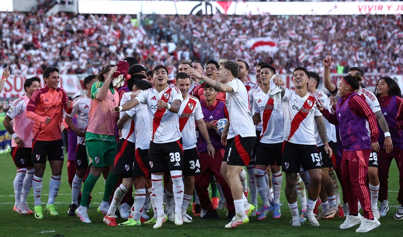 RIVER DUEÑO DEL SUPERCLASICO