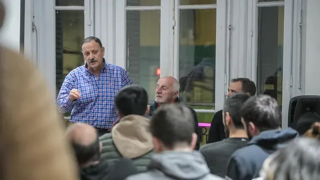 QUINTELA SE SUMA A LA LISTA DE GOBERNADORES QUE ANALIZAN DESDOBLAR LAS ELECCIONES