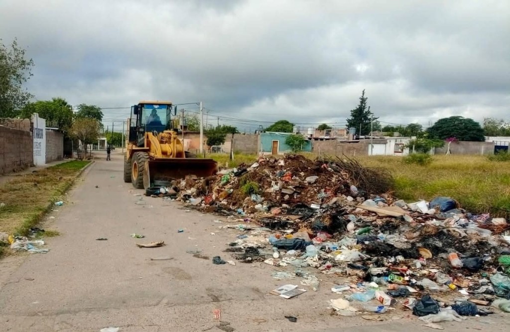 PREOCUPA LA REINCIDENCIA EN EL ARROJO DE BASURA EN ESPACIOS VERDES
