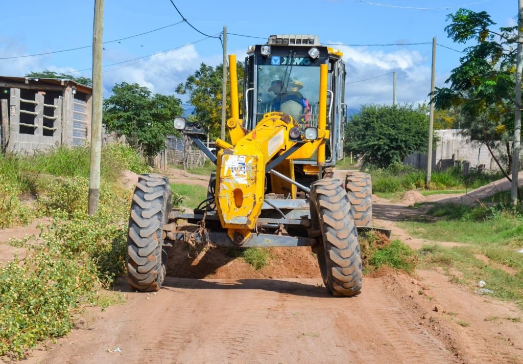 EL MUNICIPIO MEJOR&Oacute; LA TRANSITABILIDAD DE DIEZ BARRIOS DE LA CAPITAL
