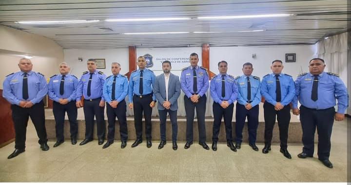 ASUMIERON LOS NUEVOS JEFES DE LAS REGIONALES DE LA POLICIA DE LA PROVINCIA
