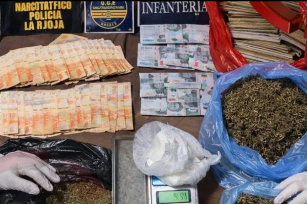 OCHO DETENIDOS EN NUEVE ALLANAMIENTO POR DROGA EN CHILECITO