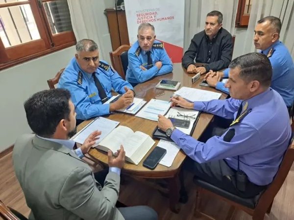 DEFINEN CRITERIOS DE ACTUACI&Oacute;N DE SEGURIDAD ANTE AMENAZAS EN LAS ESCUELAS.