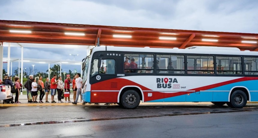 SIN TRANSPORTE P&Uacute;BLICO EN LA RIOJA POR EL FERIADO DEL 1&deg; DE MAYO