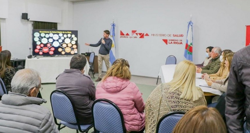 REALIZAN CURSO DE: “MÁS SALUD DIGITAL PARA CONSTRUIR EL SISTEMA SANITARIO DEL SIGLO 21”