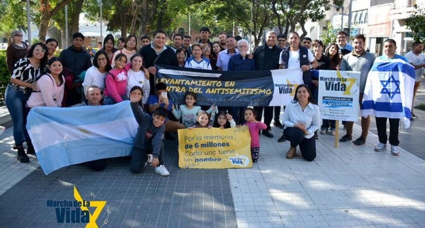 REALIZARON LA MARCHA DE LA VIDA POR EL CENTRO CAPITALINO 