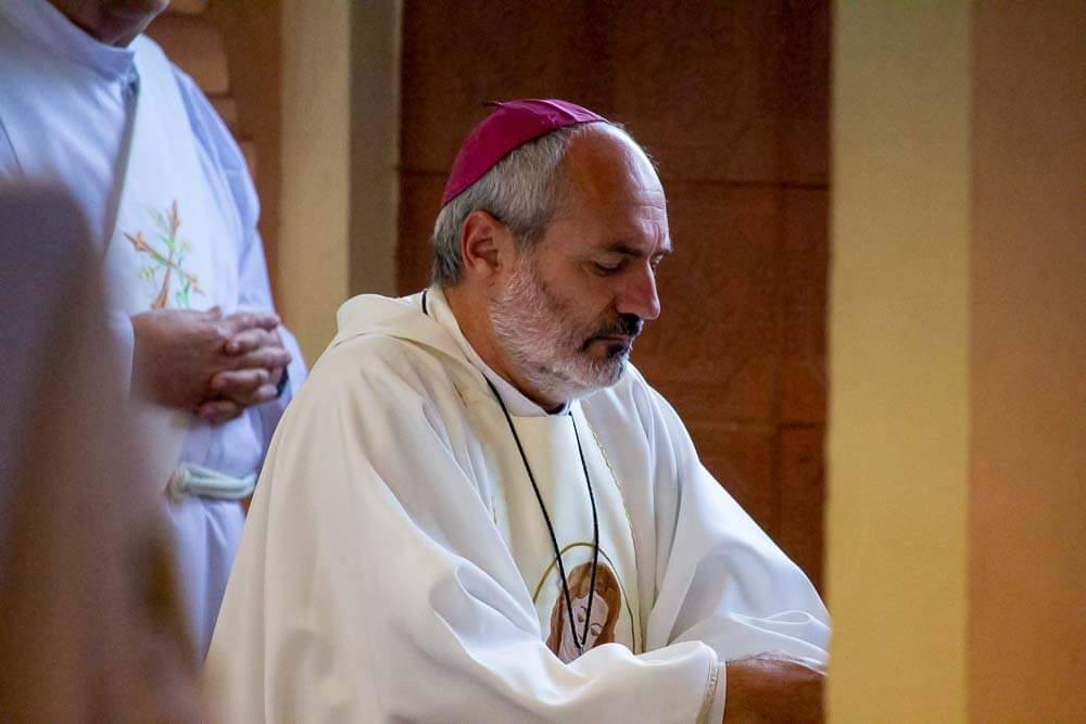 EL OBISPO BRAIDA INSTÓ A DISMINUIR LOS DESEMPLEOS