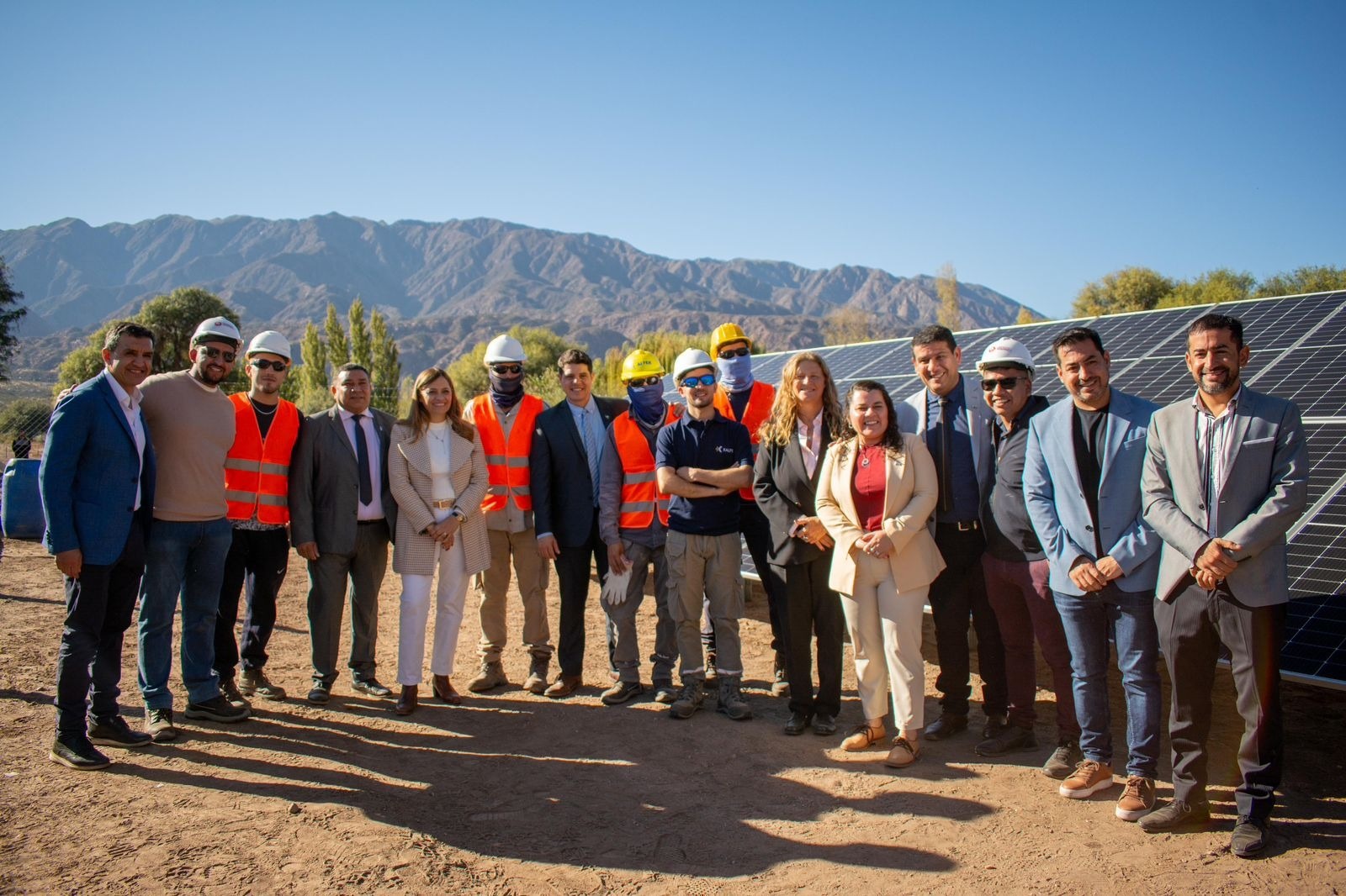  INAUGURARON UN NUEVO PARQUE SOLAR EN SANGASTA