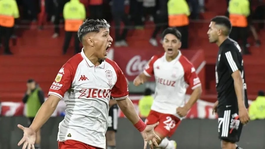 HURACAN VENCIÓ A RIESTA Y ENFRENTA A CENTRAL EN LOS CUARTOS DE FINAL