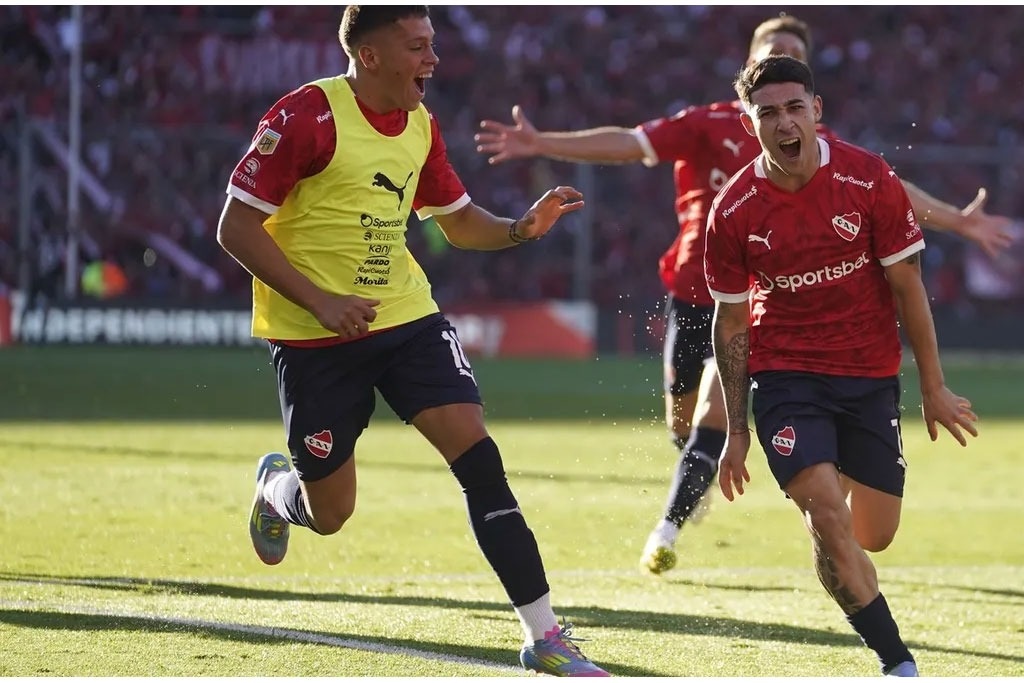 INDEPENDIENTE GANÓ CON UN GOLAZO DE CHILENA Y VA POR BOCA EN LOS CUARTOS DE FINAL