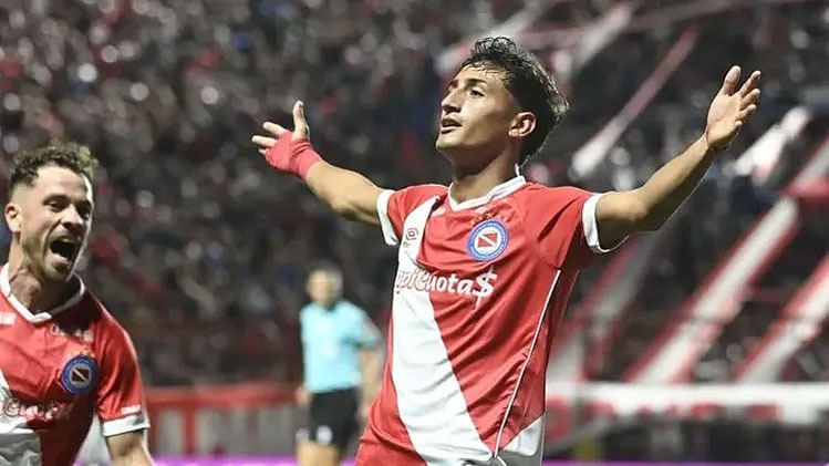 ARGENTINOS VENCIÓ A INSTITUTO Y EN CUARTOS DE FINAL SE MIDE CON SAN LORENZO