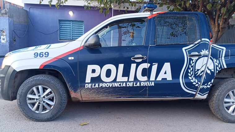  LA POLICIA SECUESTRÓ SUSTANCIAS, DINERO Y DETUVO A DOS SUJETOS