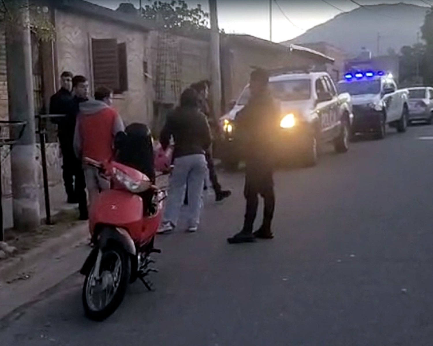 VIAJO DE CÓRDOBA EXIGIENDO EL PAGO DE UN DINERO A UNA FAMILIA RIOJANA Y TERMINÓ PRESO
