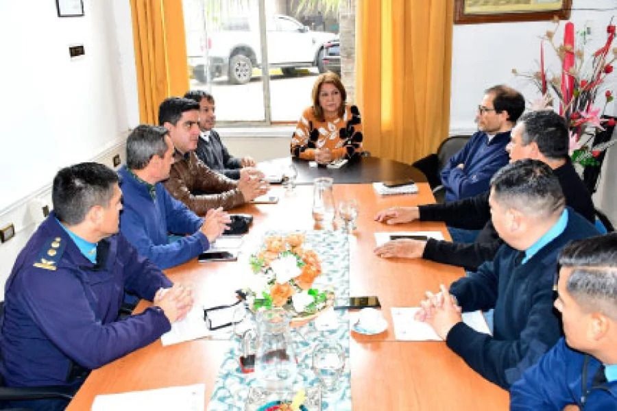 MUNICIPIO Y POLICIA VAN CON ESTRICTOS CONTROLES EN CHAMICAL