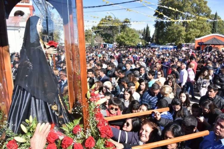 OTRA MULTITUDINARIA DEMOSTRACIÓN DE FE EN CATUNA