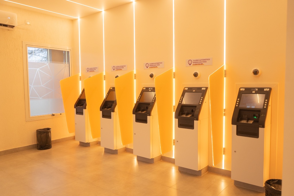 BANCO RIOJA REFUERZA SU PRESENCIA EN LA ZONA SUR