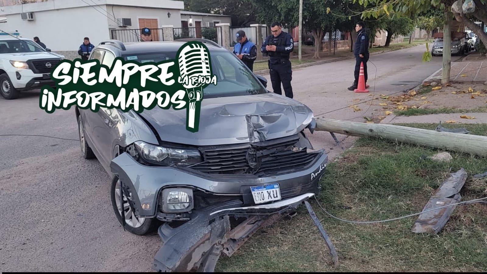 CONDUCTOR EBRIO IMPACT&Oacute; CONTRA UN POSTE DE LUZ EN ZONA SUR