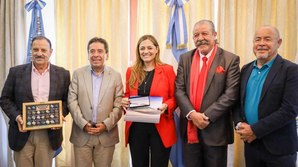 LA RIOJA Y ATACAMA AVANZAN EN UNA AGENDA MINERA PARA POTENCIAR INVERSIONES Y EMPLEO EN LA REGI&Oacute;N