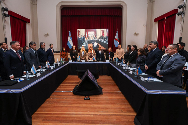 EXITOSA JORNADA FEDERAL DE SECRETARIOS PARLAMENTARIOS Y ADMINISTRATIVOS EN LA RIOJA