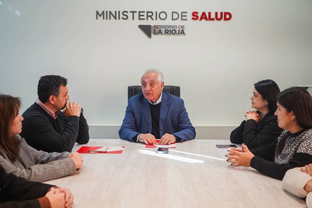 SALUD Y EDUCACI&Oacute;N FIRMARON UN CONVENIO PARA AMPLIAR LAS CAPACITACIONES EN RCP Y PRIMEROS AUXILIOS EN ESCUELAS