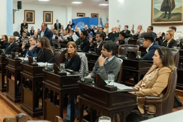 DIPUTADOS RIOJANOS MANIFESTARON SU RECHAZO AL CIERRE DEL TESORO REGIONAL