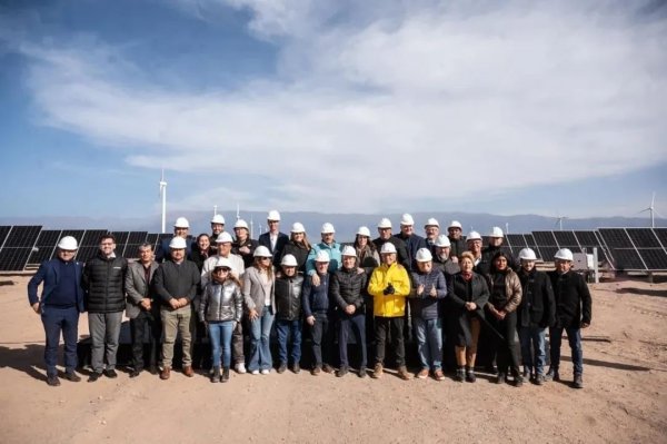 QUINTELA INAUGUR&Oacute; EL PARQUE SOLAR ARAUCO I Y LA RIOJA SUM&Oacute; 64 MW 