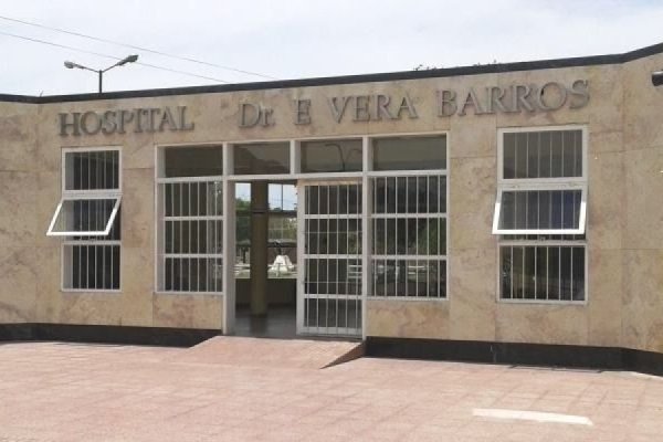MOTOCICLISTA HERIDO TRAS IMPACTAR CONTRA UN AUTO ESTACIONADO EN BARRIO SAN MART&Iacute;N