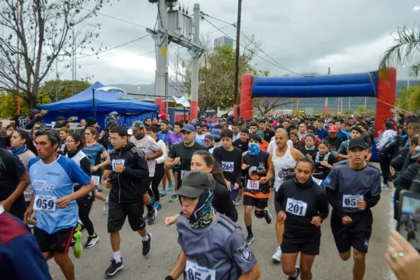UNA MULTITUD DIJO PRESENTE EN LA MARAT&Oacute;N POLICIAL