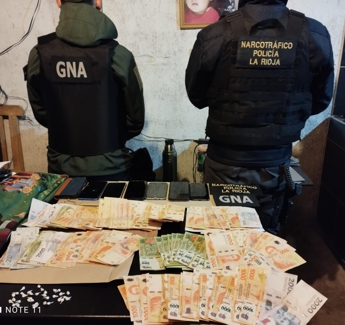 Diez detenidos en otro golpe al narcotráfico