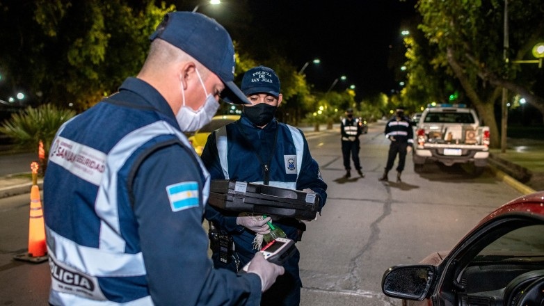 CAYÓ UN RIOJANO CON DROGAS Y CASI $3 MILLONES DE PESOS EN SAN JUAN