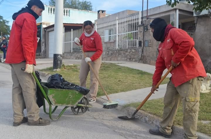 SIGUE LA CAMPAÑA EN LA ZONA OESTE: RIOJA LIMPIA, RIOJA LINDA LLEGO AL BARRIO 4 DE JUNIO 🚧👏🏻