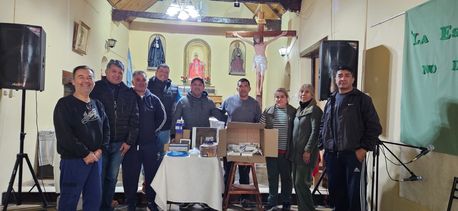 AMIGOS DE TODA LA VIDA DONARON IMPORTANTES ELEMENTOS A LA IGLESIA DE VICHIGASTA