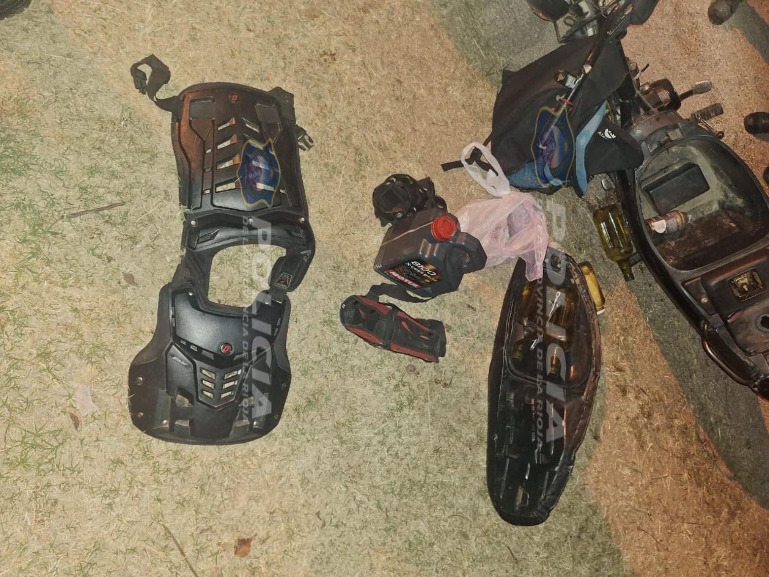 ROBARON UNA MOTOCICLETA Y LA ABANDONARON