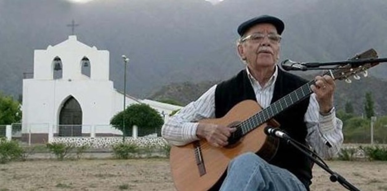 QUINTELA DESPIDIÓ A RAMÓN NAVARRO: 