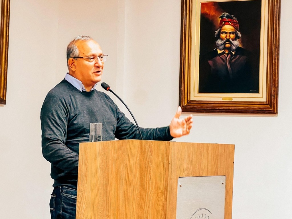 PRESENTARON LA OBRA QUE HUMANIZA Y REIVINDICA LA FIGURA DEL "CHACHO" PE&Ntilde;ALOZA