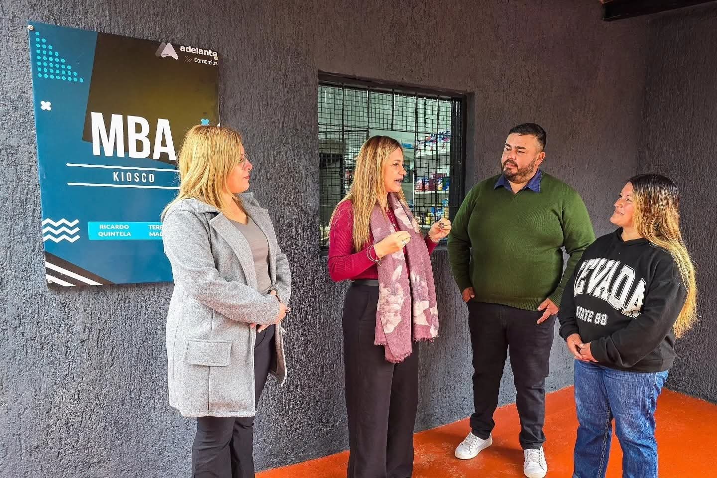 MADERA: "EN TIEMPOS DIF&Iacute;CILES FORTALECER EL TRABAJO Y EL COMERCIO RIOJANO ES UNA PRIORIDAD&rdquo;