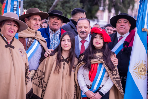 DIA DE LA BANDERA: QUINTELA LLAM&Oacute; A DEFENDER LOS VALORES PATRIOS Y RECONSTRUIR LA ESPERANZA DE LOS ARGENTINOS 