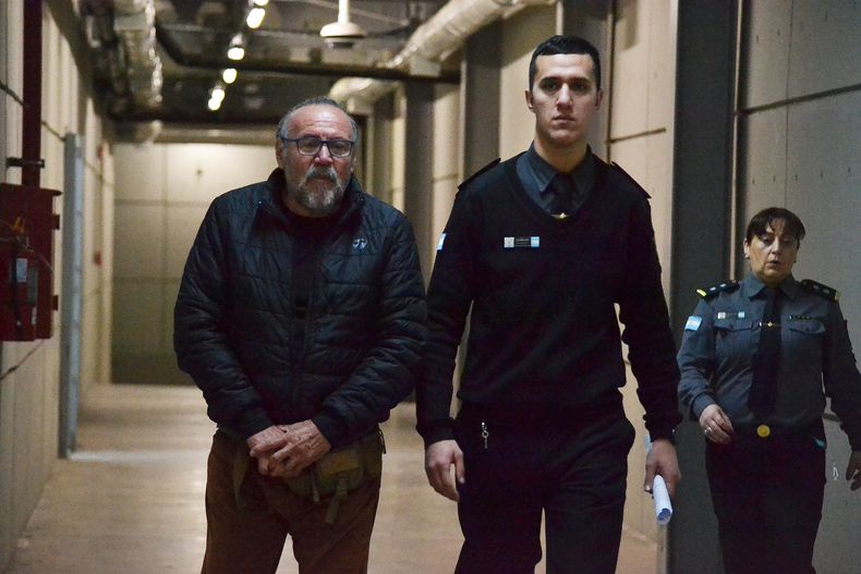 EL HUMORISTA CACHO GARAY QUEDÓ DETENIDO EN LA CÁRCEL.