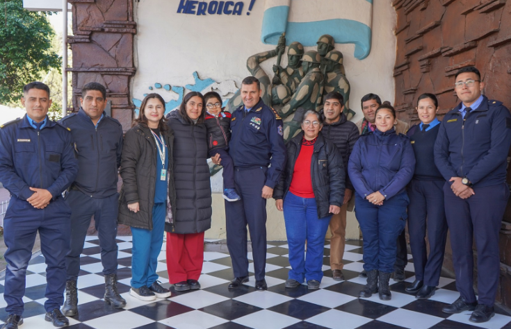 CUMPLIÓ EL SUEÑO DE SER POLICIA GRACIAS AL HOSPITAL DE LA MADRE Y EL NIÑO Y LA POLICIA DE LA PROVINCIA