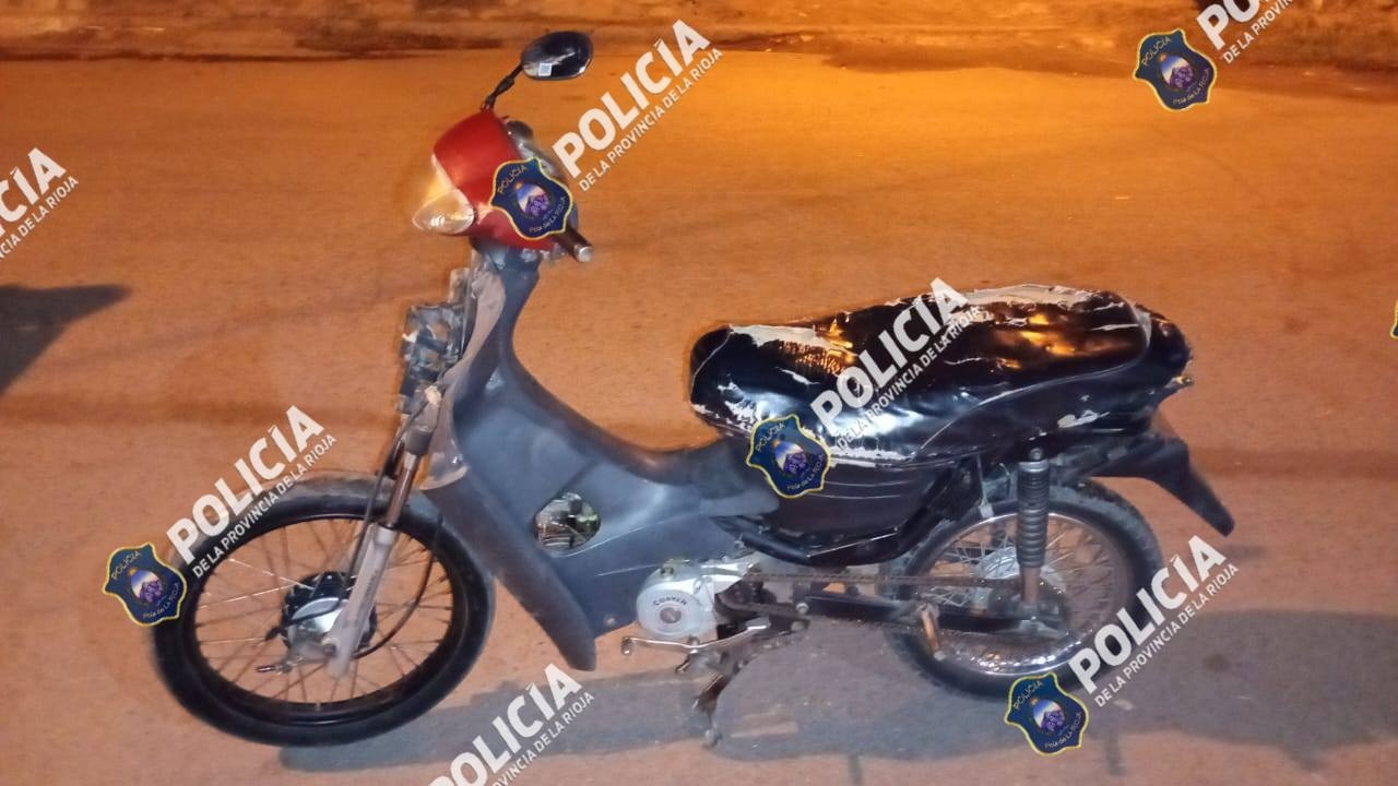 UN JOVEN INCONSIENTE TRAS FUERTE CHOQUE DE MOTOCICLETAS