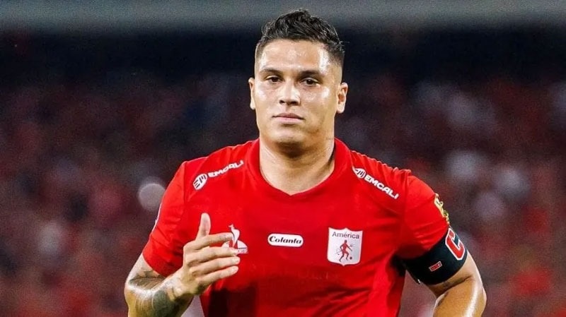   QUINTEROS ESTÁ A UN PASO DE CERRAR SU REGRESO A RIVER